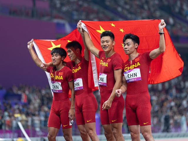 关注｜苏神成功回归 中国男子百米接力队在美夺冠 成绩超越杭州亚运会